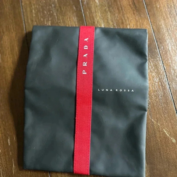 Prada Stella Luna toiletries bag - Picture 13 of 14